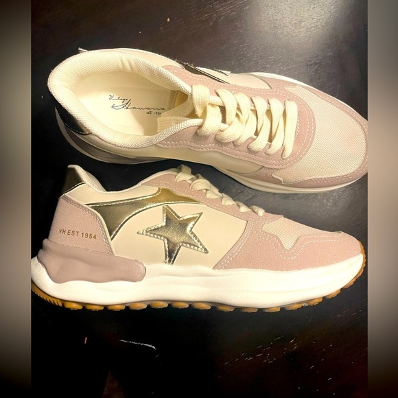 Vintage Havana: Nadia 2 - Denim – wander boutique NWOT Vintage Havana Run Fashion Sneakers size 8 1/2